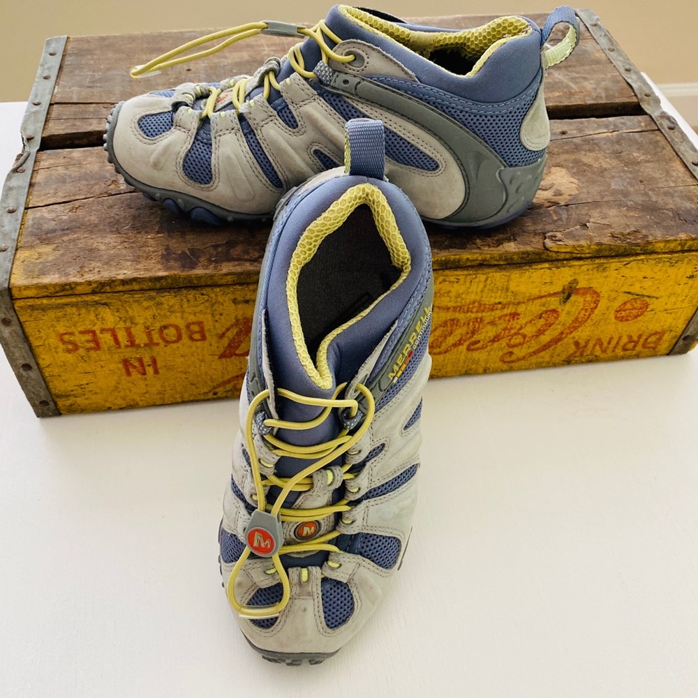 Merrell Chameleon II hiking shoe